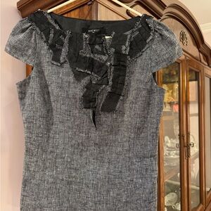 Nine West women vest  size small color gray and black